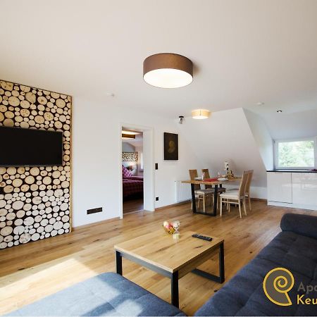 Apartment Keuerleber Holzmaden Esterno foto