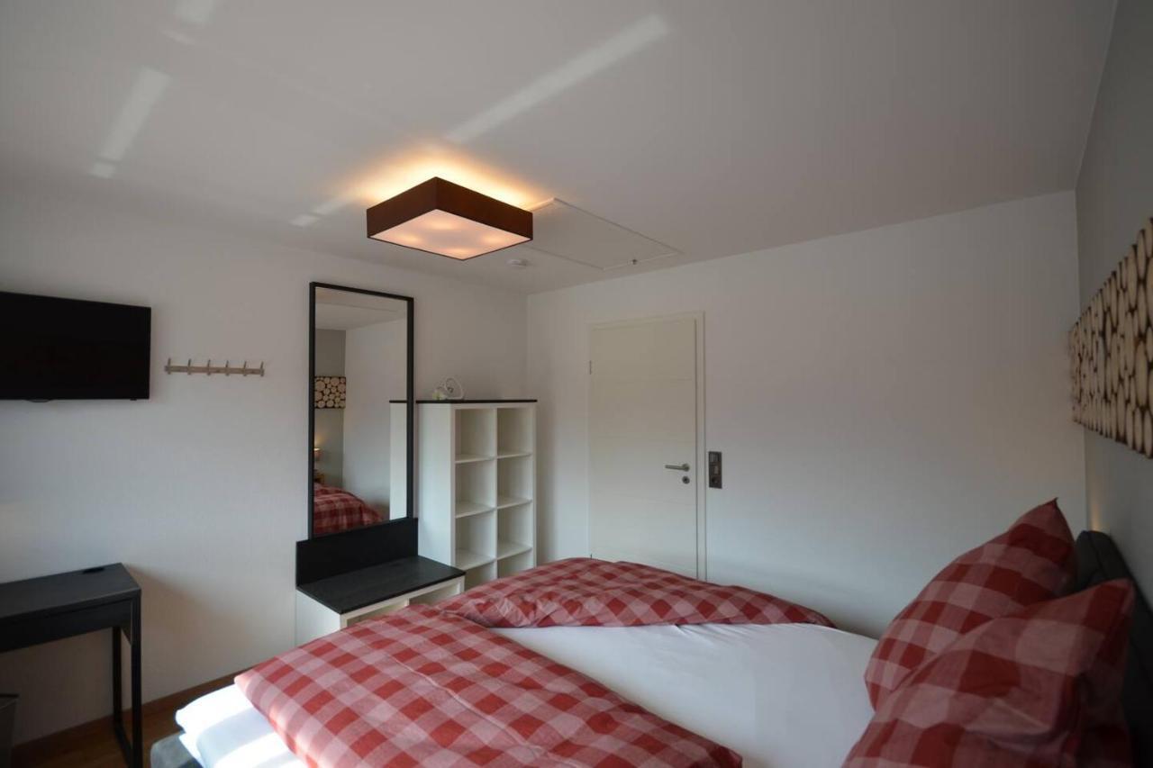 Apartment Keuerleber Holzmaden Esterno foto
